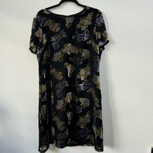 Talbots Women's Short Sleeve Floral Black Knee-Length Shift Dress Size 14P